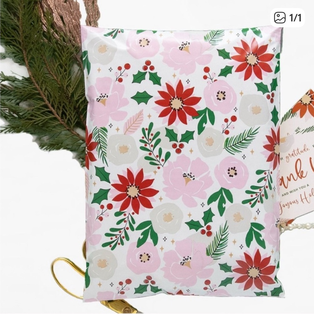 Floral Christmas Polymailers with Red and Pink Flowers Set of 10 NWT